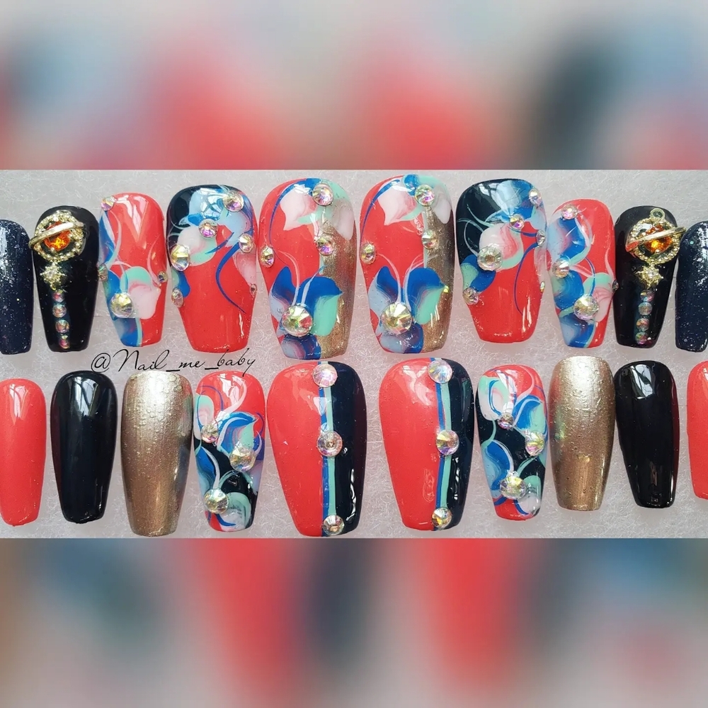 Luxurious Gel press-on Nails